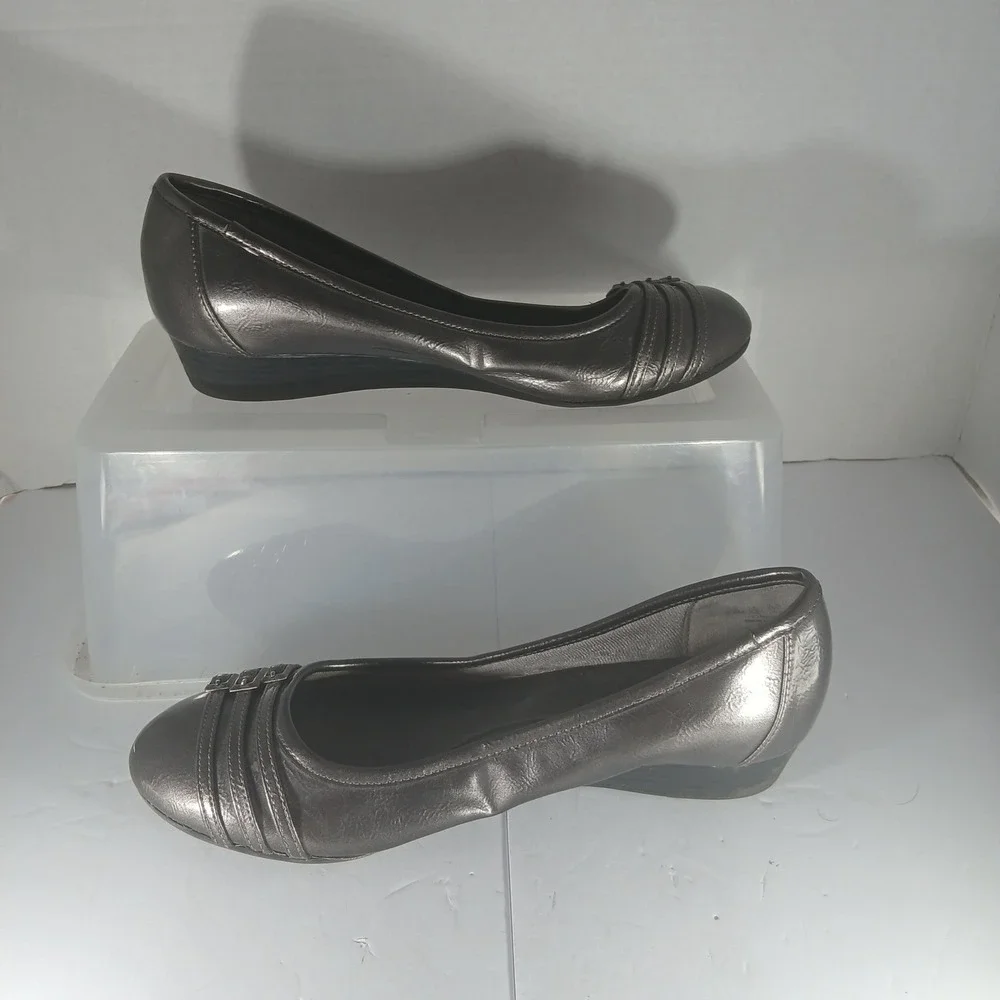 LifeStride Farrow‎ Wedge Pumps 8.5M Pewter Metallic Low Heel Office Professional
